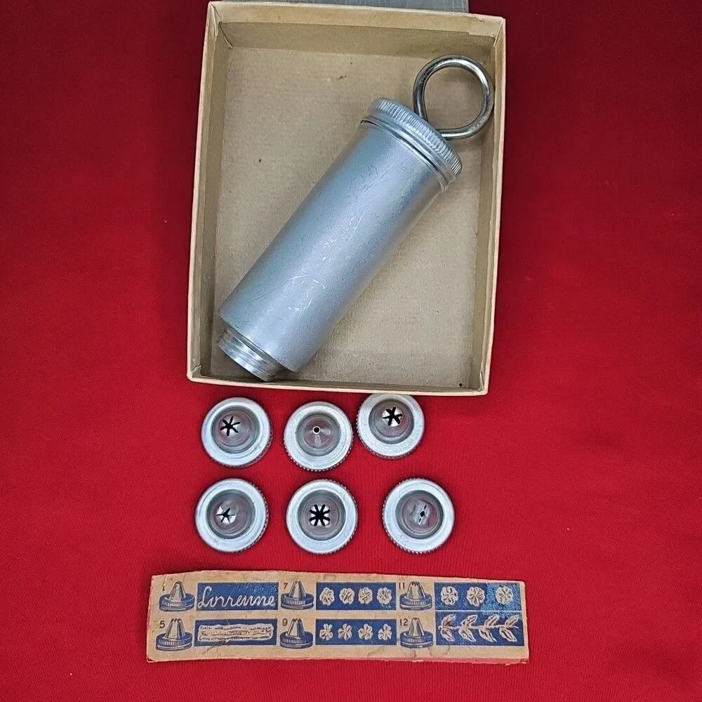Cake Icing Decorating Set Cookie Decorator LORRAINE METAL NY Vintage 6 Tips